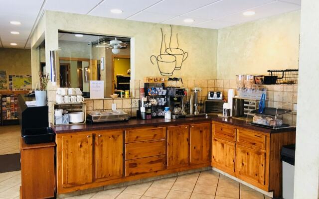Boulder Creek Inn