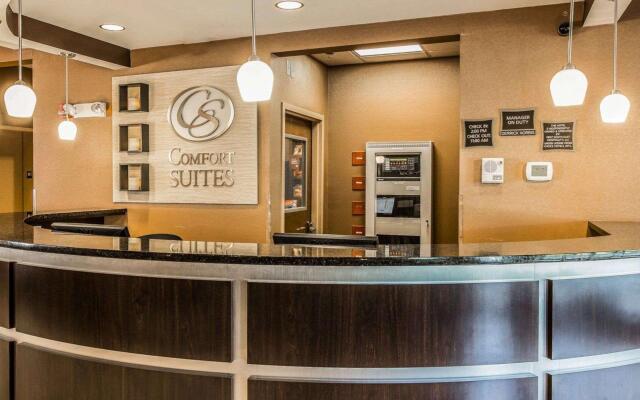 Comfort Suites At WestGate Mall