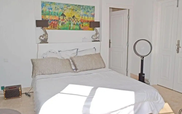 Apartment With 2 Bedrooms in Cannes, With Wonderful sea View, Terrace - Apartment in Cannes - Photo 4