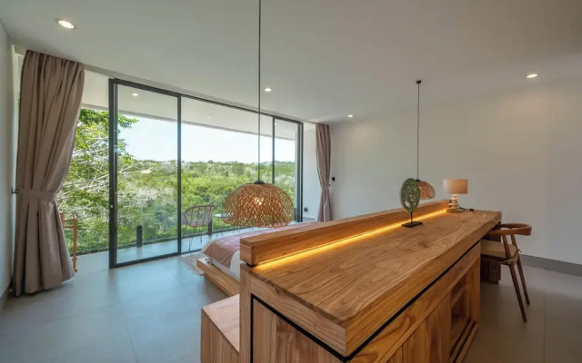 The Luminous Villa Uluwatu