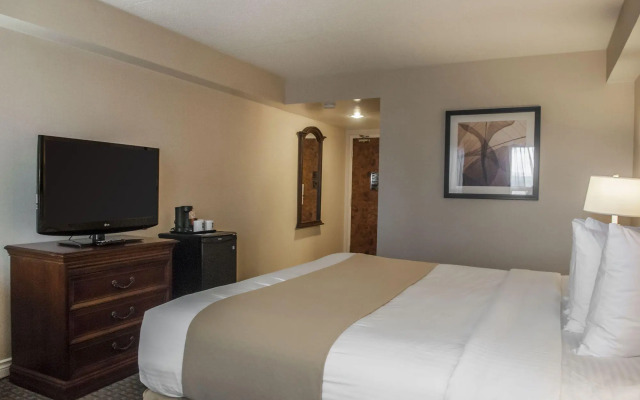 Quality Inn Airport West