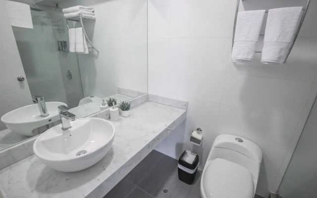 Trendy Host Black - San Isidro