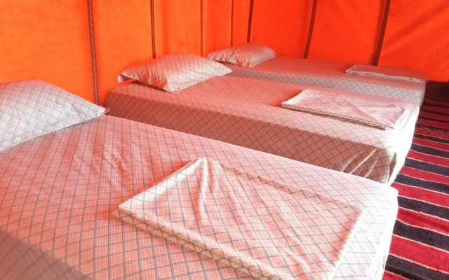 Ghwirate Taalab Bivouac - Campsite