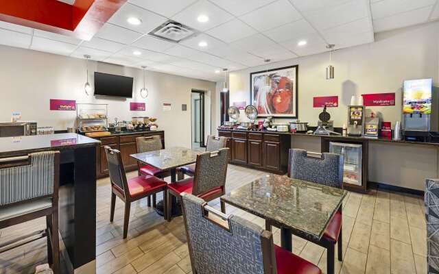 Best Western Plus Gen X Inn
