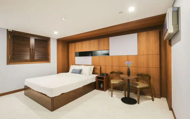 Bucheon Theme Park Tourist Hotel