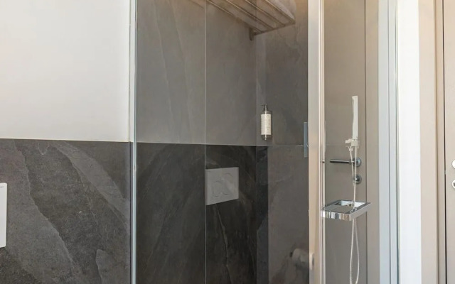 Icon H 204 Suite Micro-living