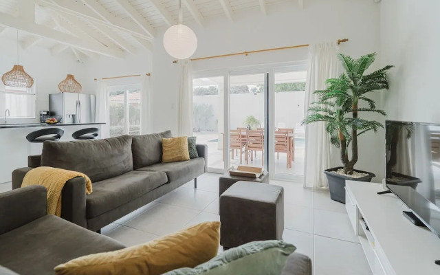 Paradise Aruba - 4 Bedroom Private Pool