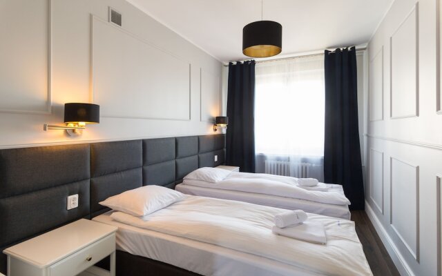 Executive 3 Bedroom Apartament by Your F