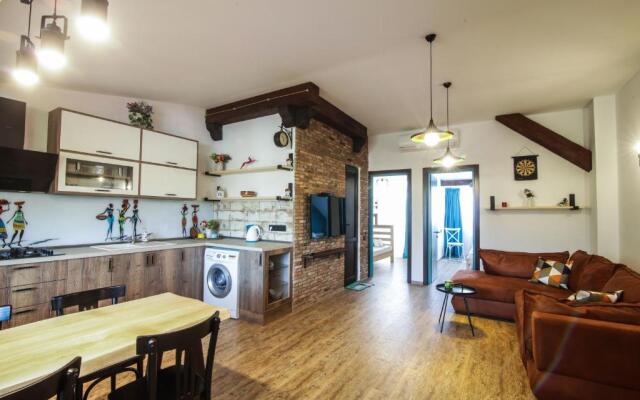 A lovely 2-bedroom apartment in central Tbilisi