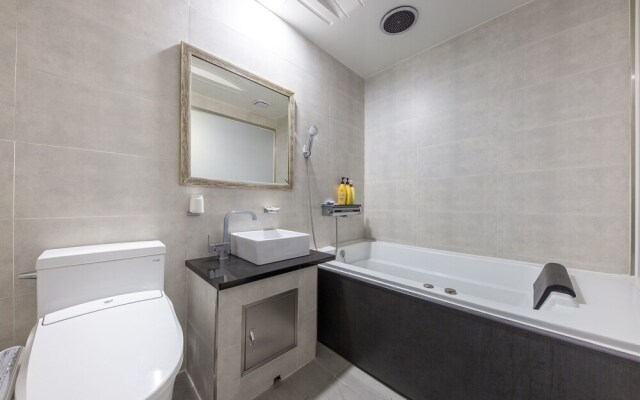 Jeonju Sinsigaji Hotel Moa