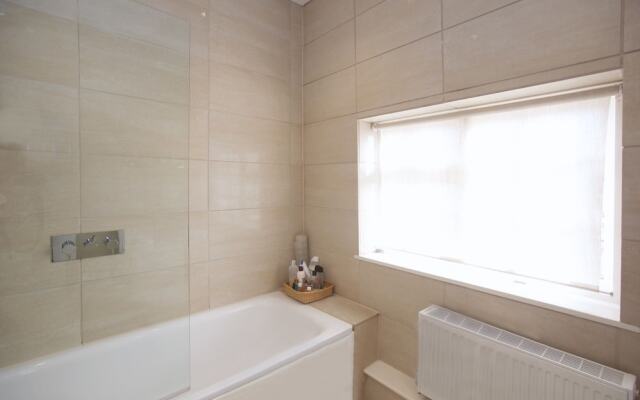 Hedingham Old Pottery