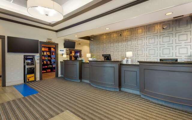 Best Western Plus Village Park Inn