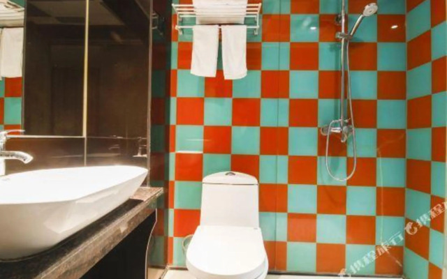 Caishe City B&B (Hefei Railway Station Branch)