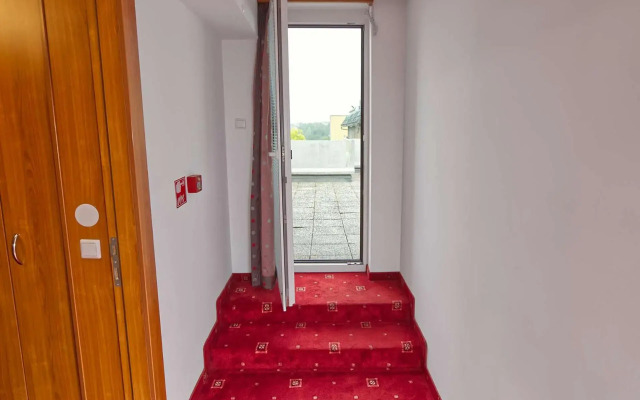 Hotel Creina