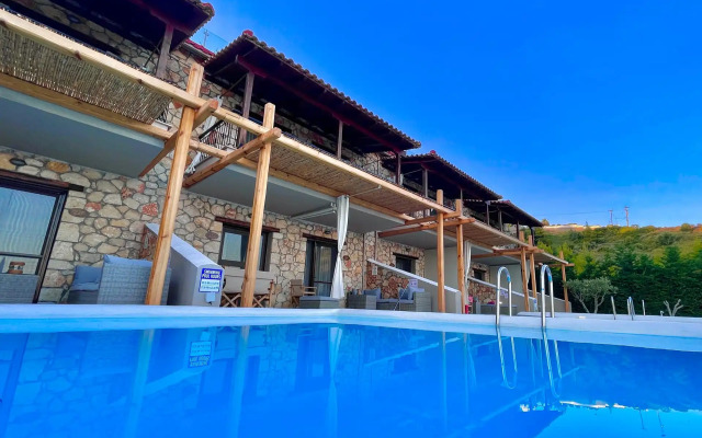 Koumaros Aparthotel