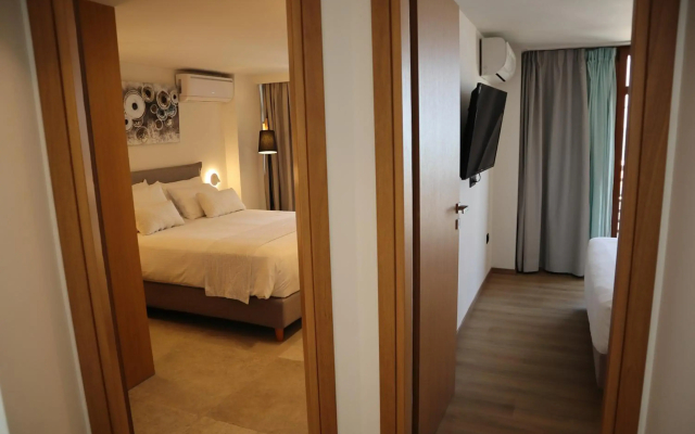 Ammos Suites