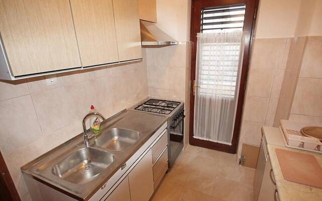 Comfortable Apartment, Close to the Beach