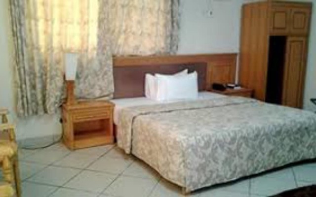 Luxurious Sunset Hotel in Kumasi
