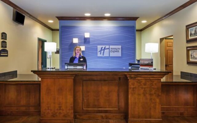 Holiday Inn Express Hotel & Suites Tulsa South Broken Arrow Highway 51, an IHG Hotel