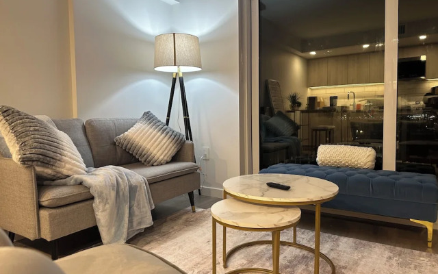 Silverstone Downtown Long-Term stay