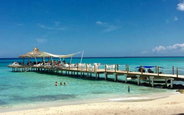A little Gem @CadaquesCaribe Bayahibe