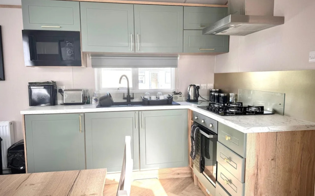 Luxury 2-bed Holiday Lodge Near Bude & Widemouth
