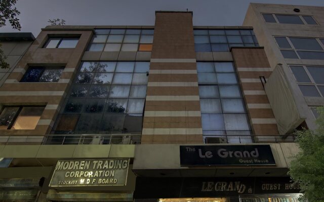 Hotel The Le Grand by FabHotels