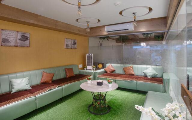 Treebo Urban, 1 Km From Railway Station