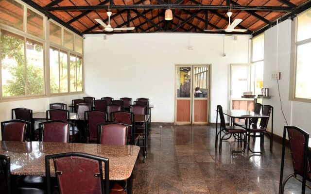 Hotel Kamat Plus