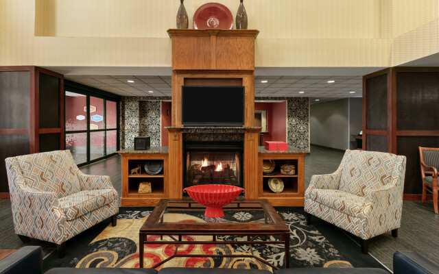 Hampton Inn & Suites Lawton