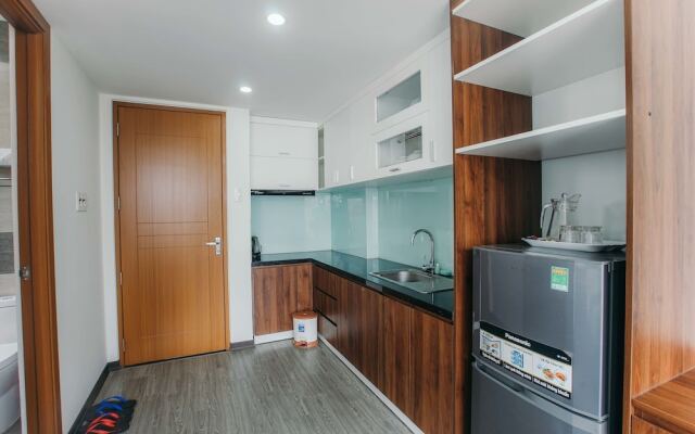 Royal Lion Hotel and Apartment