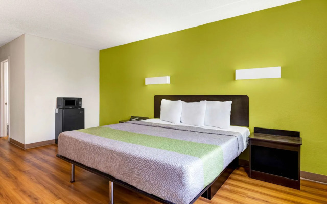 Motel 6 Indianapolis, IN