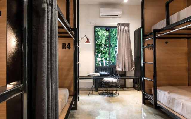 The Brownstone Hostel & Space