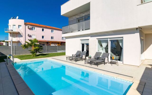 Villa Virtus (NVG360)