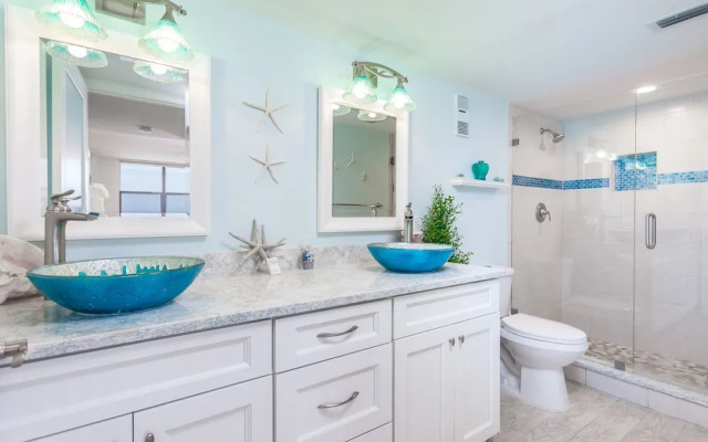 Barefoot Trace by Vtrips