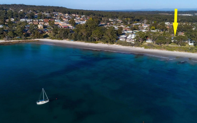 On The Beach at Vincentia 4pm Check Out Sundays