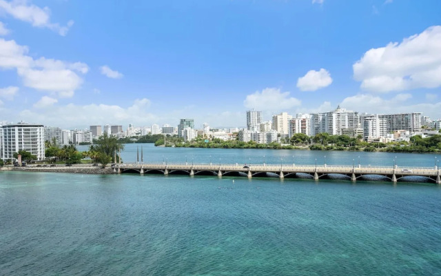 Lagoon821-bl in San Juan