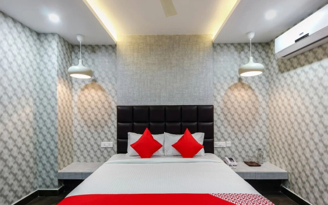 OYO 23322 Hoysala Inn