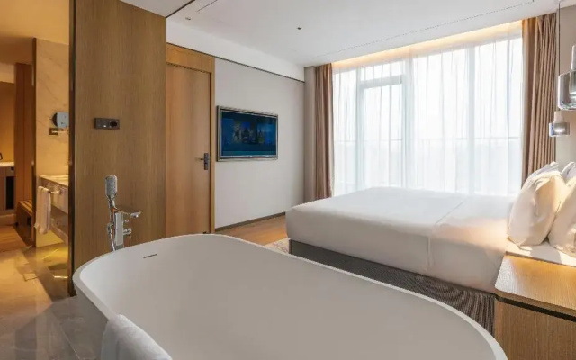 Holiday Inn One Thousand Island Lake by IHG