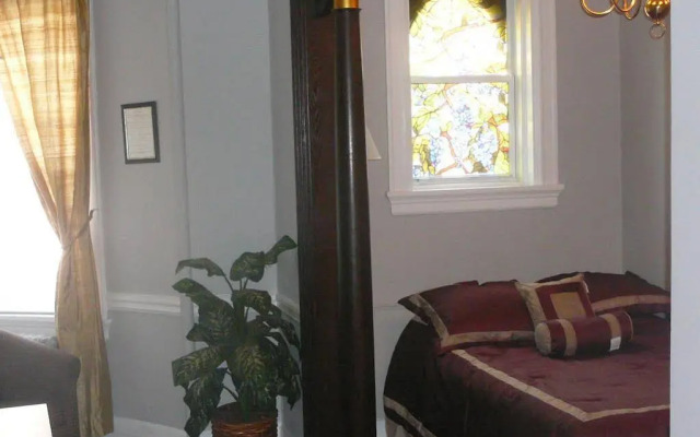 463 Beacon Street Guest House