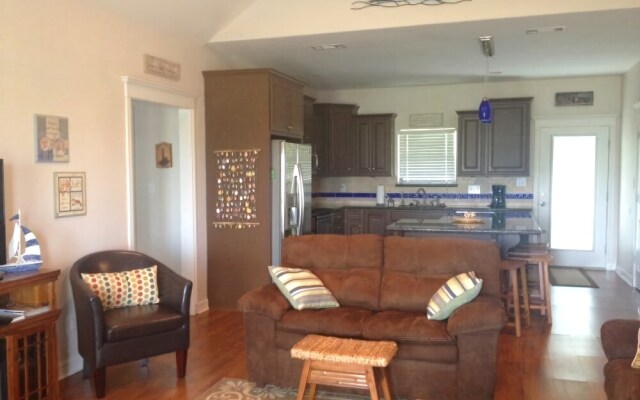 Flower Pot by RedAwning