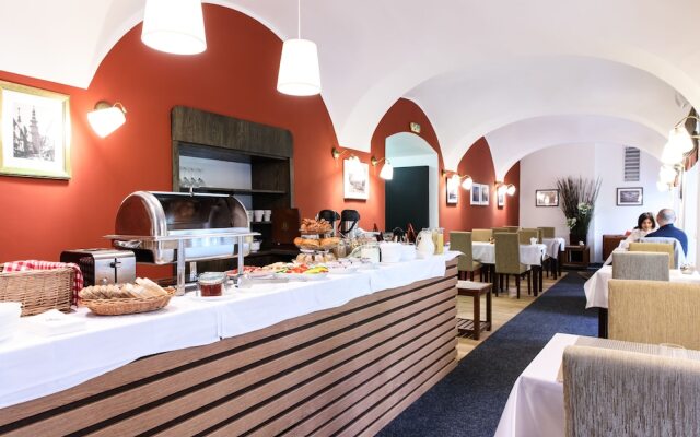 BEIGLI Hotel & Garden