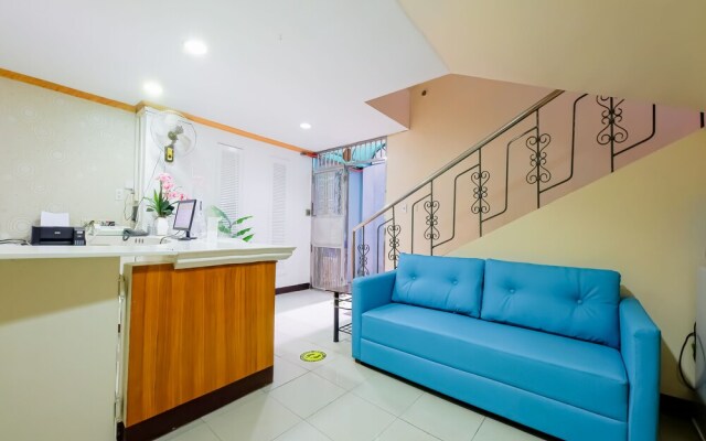 OYO 836 E & H Residences
