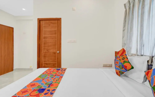 Fabhotel Sai Palace