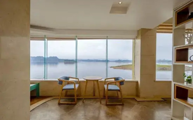 Changshouhu Holiday Hotel