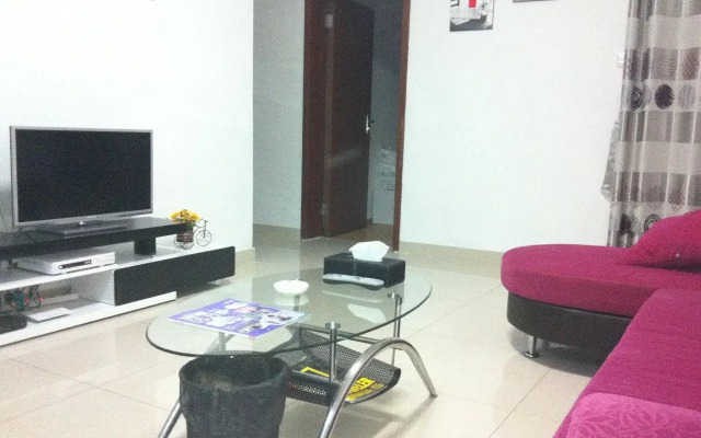 Shenzhen Shengang Apartment Dongmen Branch