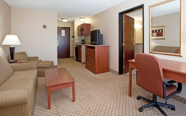 Country Inn & Suites by Radisson, Garden City, KS