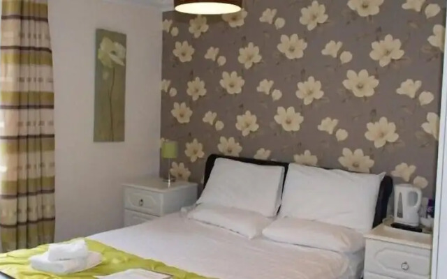 Lochside Guest House