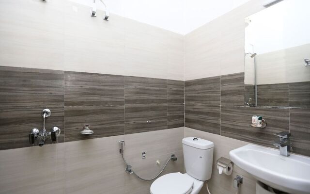 OYO Flagship 6163 Hotel City Palace