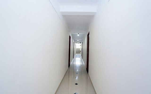 OYO 8220 Hotel Ganesh